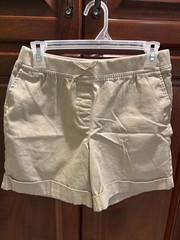 NWOT Girls Izod School uniform plus size pull on shorts 16.5