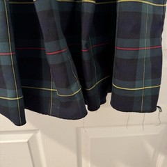 BETTY THATCHER BRAND Green / Blue Plaid Jumper – Girls Size 8 -Hem Let Out-