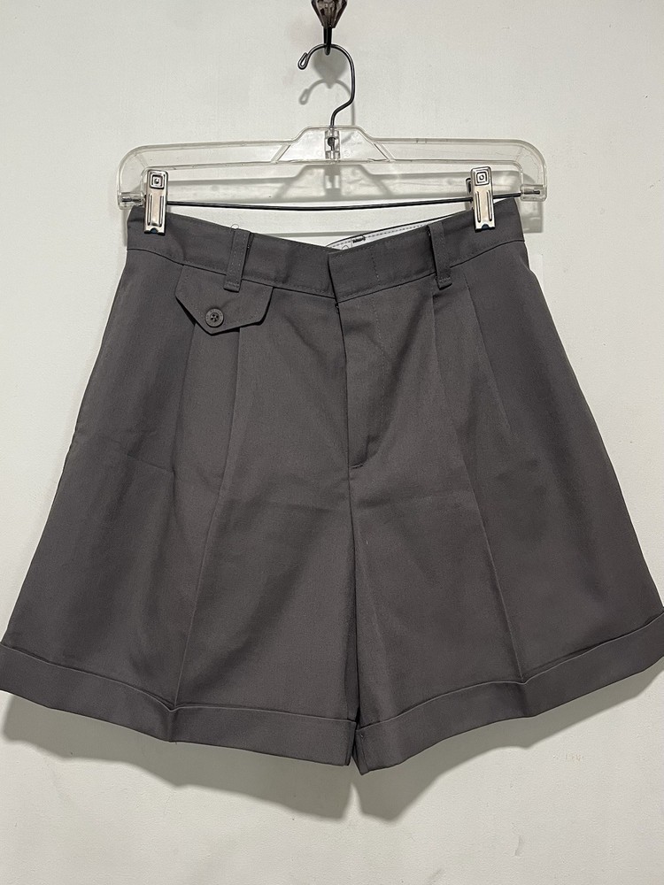 NWOT Becky Thatcher Girls Uniform Gray Pleated Cuffed Shorts – 6 1/2